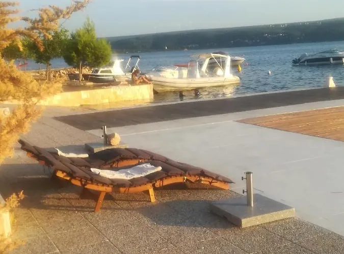 Aria & Amadea Горни-Карин